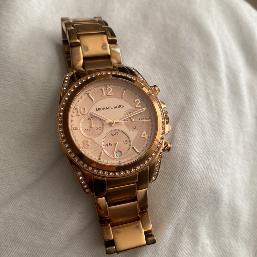 Michael Kors Women's Watch - Picture 8 of 8